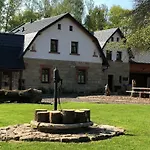 Sterbova 3*